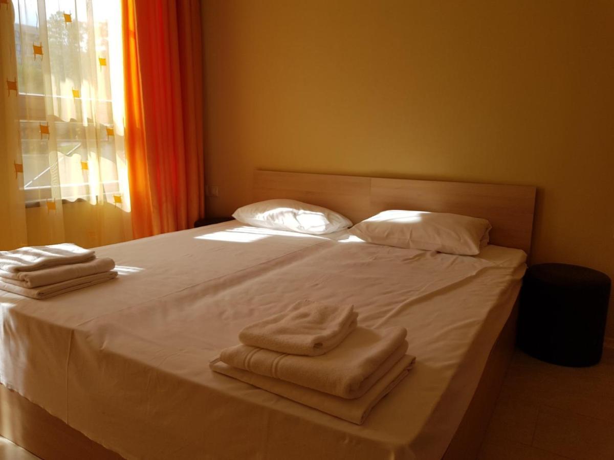 Golden Sands Rentals Apartments Dış mekan fotoğraf