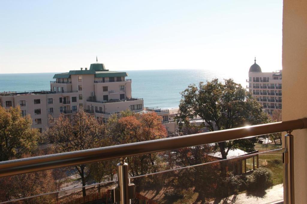 Golden Sands Rentals Apartments Dış mekan fotoğraf